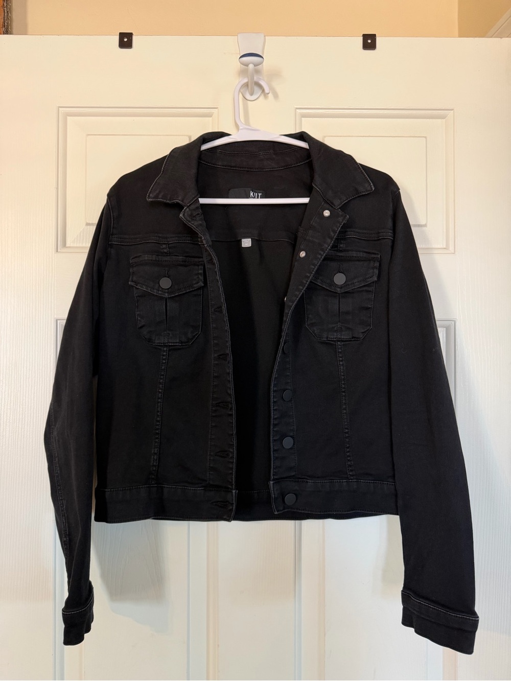 Kut from the Kloth Amelia Denim Jacket - size M - Picture 2 of 3
